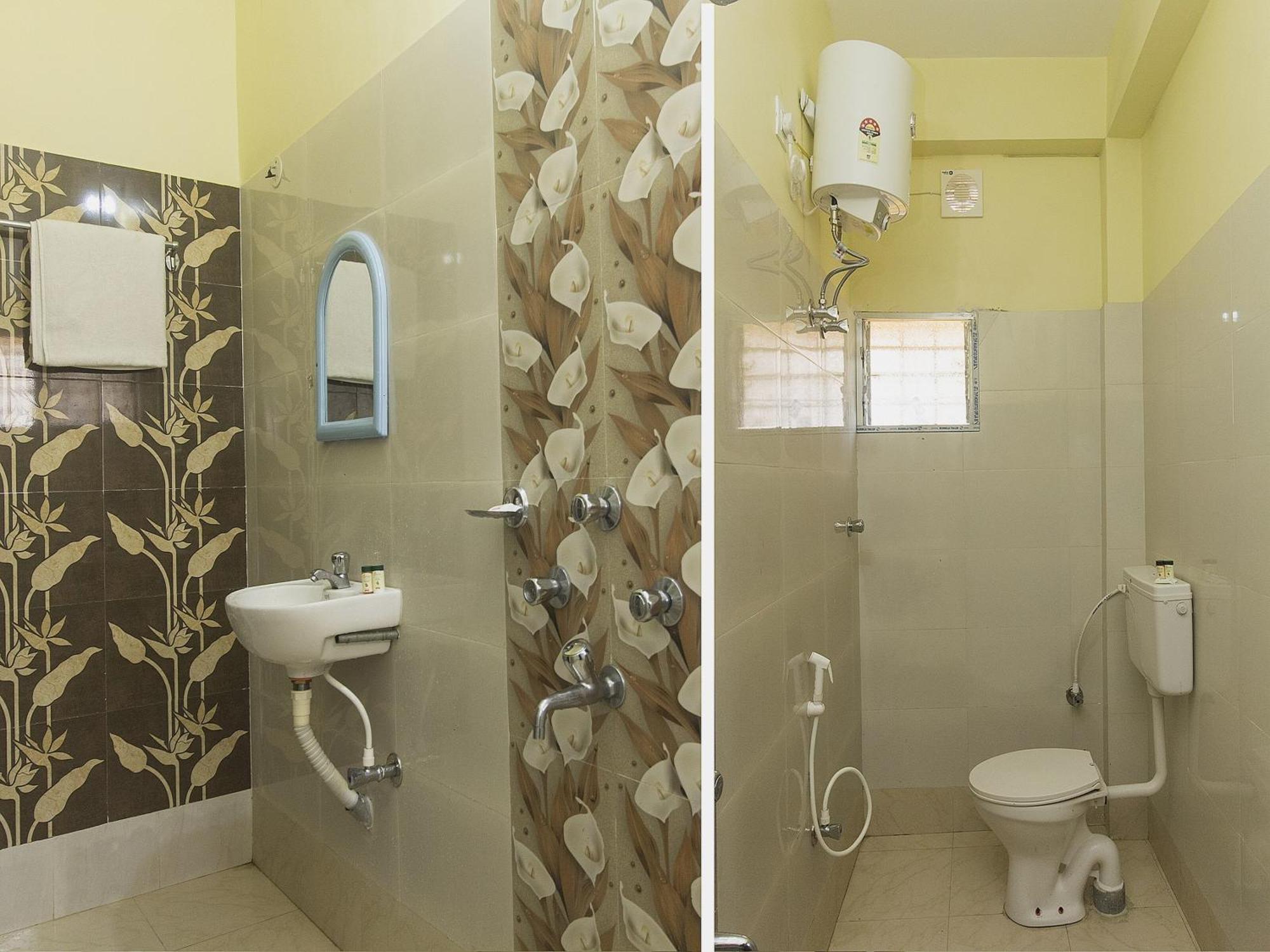 สปอต ออน 48821 โฮเต็ล จิตรา Hotel Alipur Duar ภายนอก รูปภาพ